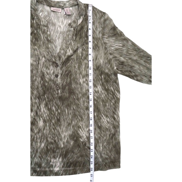 EASYWEAR BY CHICO'S Women Long Sleeve Blouse Sheer Green Foresty V Neck Sz 2 Top - Picture 6 of 8